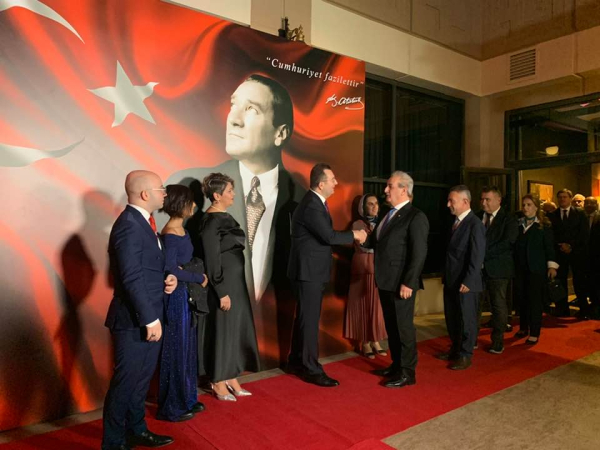 السكرتير العام يهنئ القنصل العام التركي في أربيل