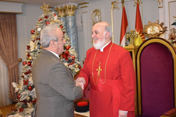 السكرتير العام بهنئ قداسة البطريرك مار آوا الثالث