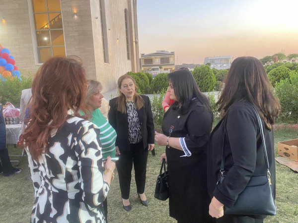 عنكاوا.. افتتاح السوق الخيري في كنيسة الصليب المقدس للأرمن الارثوذكس