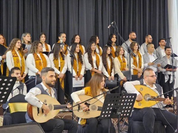 اوركسترا كنارة تقدم أمسية موسيقية في بلدة بغديدا السريانية