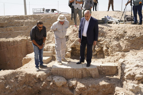 اكتشاف "ثور مجنح" بالحضارة الآشورية في الموصل