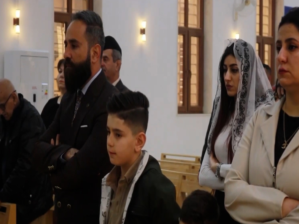 مساعي لإبقاء المسيحيين في البلاد بعد مغادرة 80 % منهم