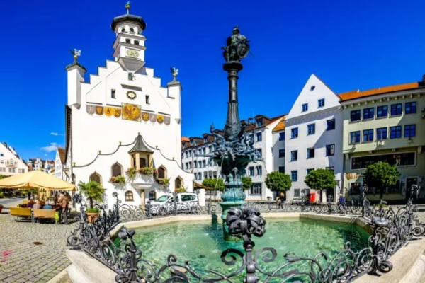 توقيف سوري يُشتبه بإعداد هجوم على كنيسة في السويد