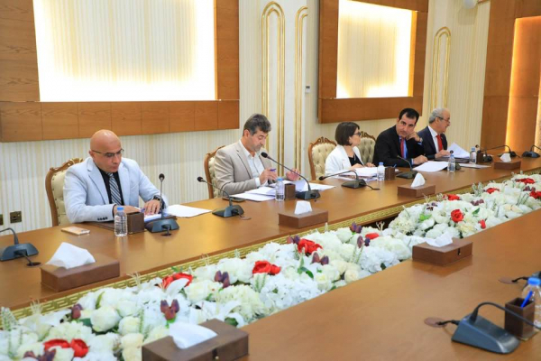 مشاركة رئيس لجنة حقوق الانسان البرلمانية اجتماع مع رئيس البرلمان