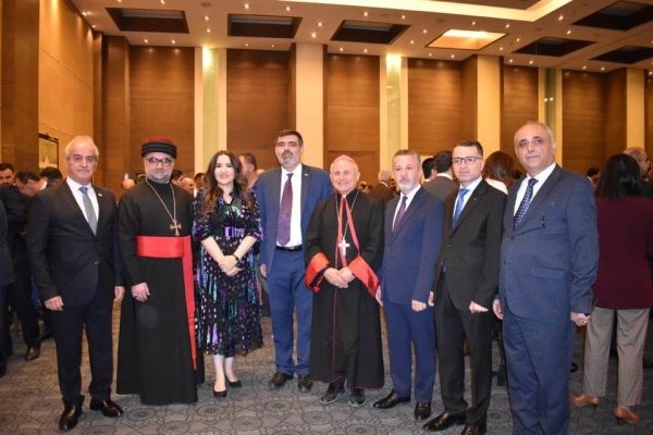 السكرتير العام يهنئ القنصل العام الارميني