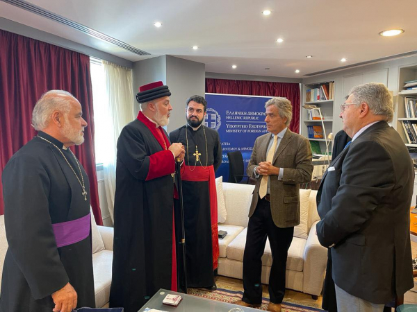 لقاء البطريرك مار آوا الثالث شخصيات في الحكومة اليونانية