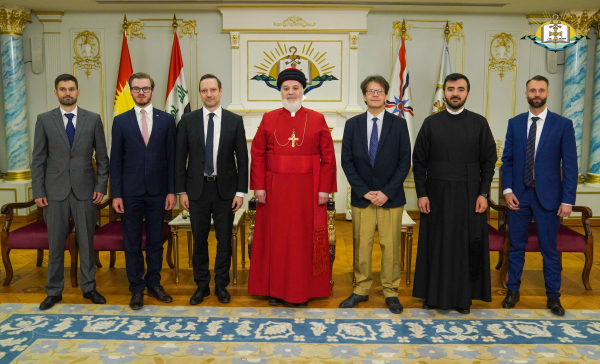 قداسة البطريرك مار آوا الثالث يستقبل وفدا هنكاريا