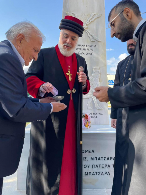 زيارة البطريرك مار آوا الثالث نصب الشهيد الآشوري في ايگالو