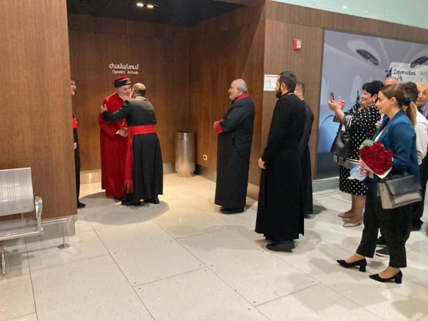 وصول البطريرك مار آوا الثالث العاصمة الأرمينية يريفان