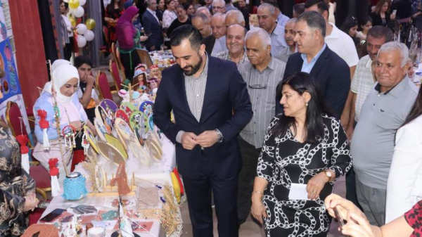 شعبنا السرياني الكلداني الآشوري في عنكاوا يفتتح سوقاً خيرياً