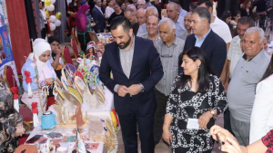 شعبنا السرياني الكلداني الآشوري في عنكاوا يفتتح سوقاً خيرياً