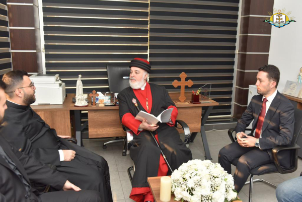 زيارة البطريرك مار آوا الثالث مقر راديو مريم في أربيل