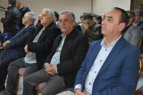 مسؤول فرع أربيل لحزب بيت نهرين الديمقراطي يحضر توقيع كتاب مارتن لولو(القلوب عندما تسافر)