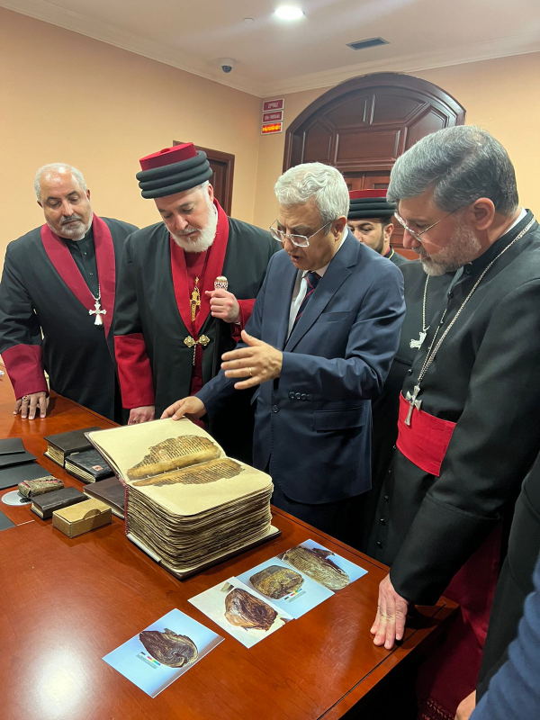 زيارة البطريرك مار آوا الثالث معهد بحوث المخطوطات القديمة (ماتينداران) في مدينة ىيريفان &ndash; أرمينيا