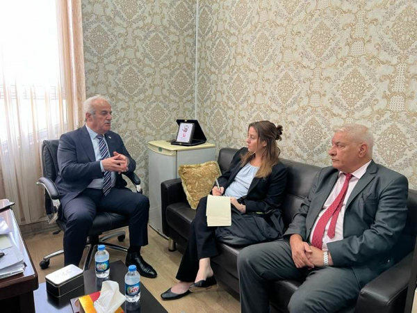 رئيس لجنة حقوق الانسان البرلمانية يستقبل وفد معهد القانون الدولي و حقوق الانسان